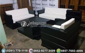 Gambar kursi tamu sudut minimalis gajah, dengan bahan kayu jati solid dan tua. Jual Set Kursi Tamu Minimalis Kayu Jati Asli Warna Hitam