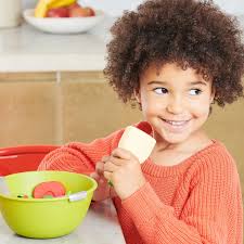 Casdon 75750 Joseph Joseph Salad Pretend Play Set