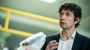 Christian drosten, während der bundespressekonferenz zum thema unterrichtung des bmg zum umgang mit dem. Das Coronavirus Podcast Captivates Germany With Scientific Info On The Pandemic Npr