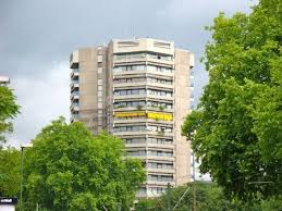 Suche und finde unter 123 freien wohnungen deine eigentumswohnung und ziehe schon bald in die eigenen vier wände. 2 Zimmer Wohnung Zu Vermieten Kaiserswerther Strasse 115 40474 Dusseldorf Golzheim Mapio Net