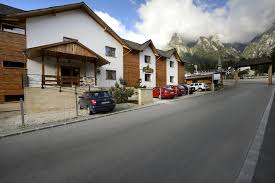 0268 272 971 pentru a cere acest lucru. Villa Ermitage Busteni Romania