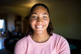 Alyssa Loveday's Instagram, Twitter & Facebook