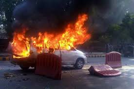 5 of the delhi high court, where a suspected briefcase bomb was planted. New Delhi Bomb Blast Wsj