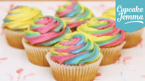 Here's what you need for 12 cupcakes: Rainbow Swirl Buttercream Icing Cupcake Jemma