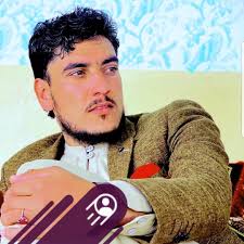 دا پکې لا نوی رواج چې دا څو کاله یې په وطن کې وینو. له فراغت وروسته یوه  جوړه سپینې جامې داسې ضایع کول یعنې څه؟ تاسې څه فکر کوئ چې دا