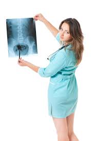 Tumoare pulmonară (marcată cu săgeată) vizibilă la radiografia toracică. Cancer Pulmonar Ce Rol Are Imunoterapia