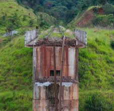 Nach dem bruch eines damms der rur steht nun ein stadtteil teils unter wasser. Dammbruch In Brasilien Zwei Ingenieure Des Tuv Sud Festgenommen Welt