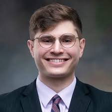 Dani Carroll (@DaniFlies)