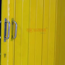 Harga folding gate harmonika yang bisa di beli dengan harga murah ini,sangat tepat untuk di jadikan pengaman tambahaan ruko dan toko,lebih jelasnya tentang produk pintu folding gate besi galvallum pengaman ini,kami persilahkan anda untuk membaca ulasan di bawah ini. Pintu Folding Gate Semarang Pintu Harmonika Nirwana Group
