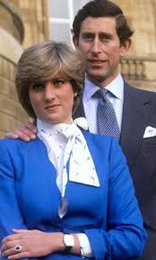 Take a look back at prince charles and princess diana's engagement photos. Announcement Day Of Prince Charles And Princess Diana S Engagement Diana Prenses Diana Prenses