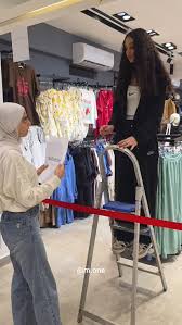 Image result for tbn:VyyNohIYPaX0MM::photos.azyya.com/store/up2/080822054134yB3a.gif