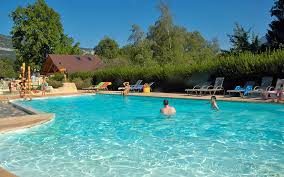 Camping Annecy Le Lac Bleu Un Hotel De Plein Air 5 Etoiles
