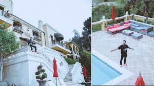 But have you known about his impressive car collection, houses, and private jet? See Wizkid S Houses In Nigeria Uk And The U S Naijahomebased