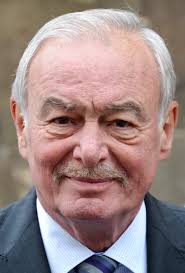Benešová został wybrany senatorem z benešov w wyborach 1996 roku. Premysl Sobotka Wikipedia