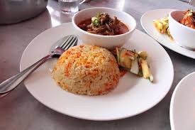 Apabila minyak sudah panas, masukkan bahan kisar. Viral Muafakat Johor Nasi Minyak Kelantan Facebook