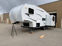 Forest river rockwood ultra lite fifth wheel 2445ws highlights travel to see extended family, take several vacations, and weekend trips with this fifth wheel hitched up to your vehicle. 2013 Forest River Rockwood Signature Ultra Lite Calgary