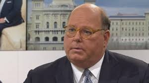 La Suisse ne fait pas la manche. C'est un grand pays", estime Ed McMullen