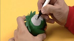 Keep moving around the room, and sometimes stop for a while, you never know when your puffle smells an digs. Como Fazer Um Puffle Make Your Own Puffle Club Penguin Youtube