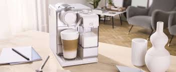 Nespresso lattissima touch espresso machine by de'longhi. Amazon De De Longhi Nespresso Lattissima Touch En 560 W Kaffeekapselmaschine Mit Milchsystem Flow Stop Funktion Kaffee Und Milchmenge Individuell Einstellbar 19 Bar Pumpendruck Weiss Beige