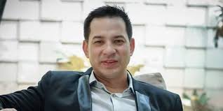 Hanung bramantyo, pandhu adjisurya movie cast : Tampan Sejak Dulu Ini Sederet Potret Transformasi Ari Wibowo Merdeka Com