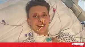 Jogador de 21 anos sofre amputação das pernas após dar entrada no hospital  com sintomas de gripe