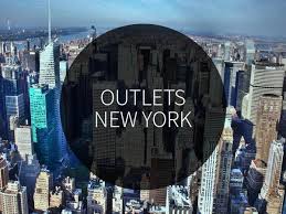 Check Out This List With Addresses Of New York S Best Outlets Like Century 21 Woodbury Common American Apparel And The Handy Tip B Stedentrip Reizen New York