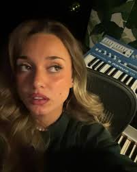 Where my Heathers at? 🍒drop an emoji that feels like you :) #core #reels