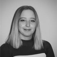 Mai Porter's Instagram, Twitter & Facebook