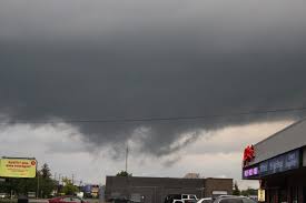 Another factor that kimbell said may make tornadoes seem more frequent is he said ontario typically sees 12 to 13 tornadoes in a given year, mostly between windsor and. Blackburnnews Com Tornado Hits Windsor Area Video Gallery