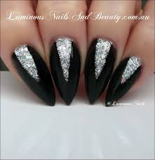 Black And Silver Glitter Nails Luminous Nails Black Silver Nails Inspired By Rihanna You Unas Plateadas Unas Negras Unas Negras Largas