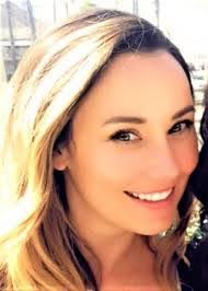 Leanne Davidson's Instagram, Twitter & Facebook