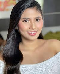 Joan Ortiz's Instagram, Twitter & Facebook