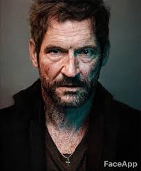 Gamle tom ellis ser så sej ud : r/lucifer