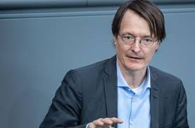 Die maßnahmen sollen laut der beschlussvorlage ab dem 4. Coronavirus In Deutschland Karl Lauterbach Grosse Gruppen Im Privaten Raum Sind Ein No Go Politik Stuttgarter Nachrichten