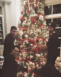 We Re Gettin The Band Back Together Ha Just Kidding At Least Just For The Holidays I Love My Brothers So Much Aft Jonas Brothers Nick Jonas Frankie Jonas