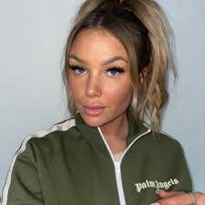 Katrina Gallagher's Instagram, Twitter & Facebook