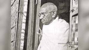 mahatma gandhi: जानिए क्यों महात्मा गांधी को मंदिर जाने से रोक दिया गया था  - know-why-mahatma-gandhi-was-stopped-from-entering-temple | The Economic  Times Hindi