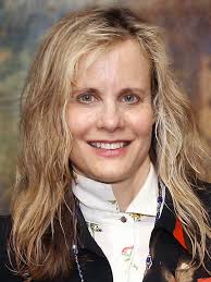 Lori Singer's Instagram, Twitter & Facebook