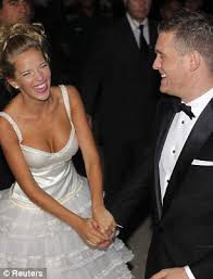 Ver más ideas sobre luisana lopilato rebelde way, luisana lopilato, luisiana lopilato. Michael Buble And His Bride Luisana Lopilato Continue Their Wedding Celebrations With A Lavish Religious Ceremony Daily Mail Online
