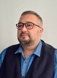 Daniel Mickiewicz's Instagram, Twitter & Facebook