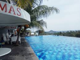 Bukit Mas Swimming Pool Sensasi Berenang Ala Kolam Privat Celoteh Mega