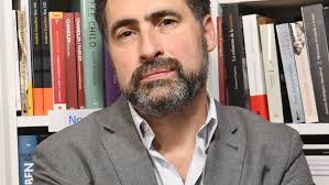 Tomás del Rey, escritor: "Cualquier tiempo futuro nos parece peor"