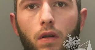 Text bomb drug dealer advertising 'three for £100' caught after police find  message