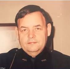 Cop receives a life-saving kidney transplant from a woman he put in jail  twice eight years ago