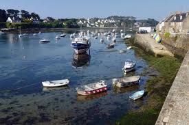 Le Port Du Conquet En Face Du Restaurant Picture Of Le Relais Du Vieux Port Le Conquet Tripadvisor