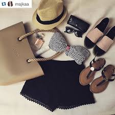 Ich habe deutschland gesucht, gab es aber nicht. O Bag Online On Instagram Repost Majkaa Beach Outfit Inspiration Packing Summer Holiday Tuscany Italy Obag Love Inspiration Outift Lookbook