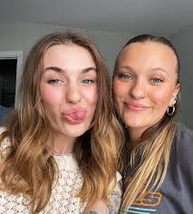 Ａｒｉａｎｅ Ｊａｃｑｕｅｓ