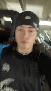 We jus be vibin an shit had to show the fit