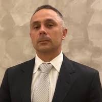 50+ perfis com “Fauser