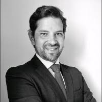 2900+ perfiles de «Renè»